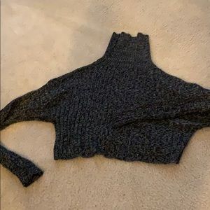 Cropped turtle neck sweater